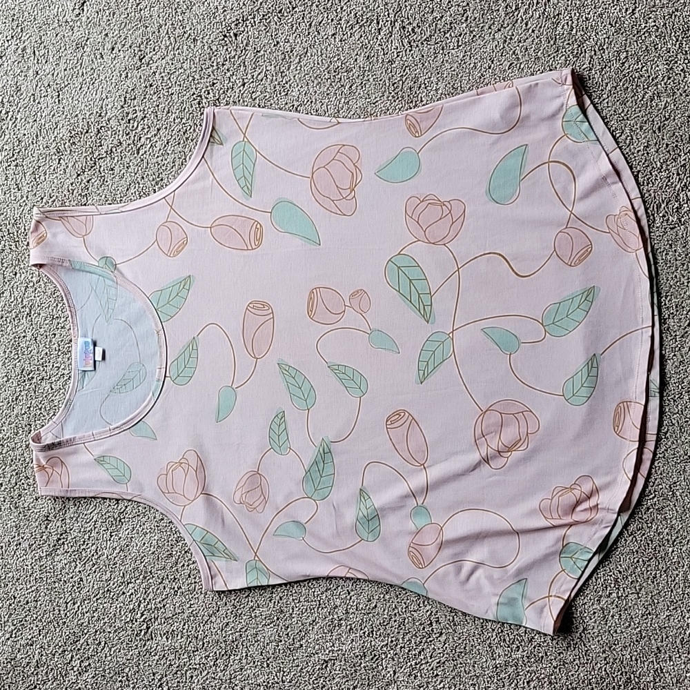 Woman's floral tank top